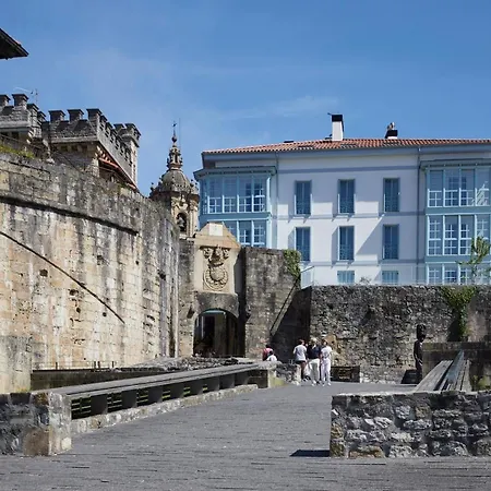 H Suite3b By Smiling