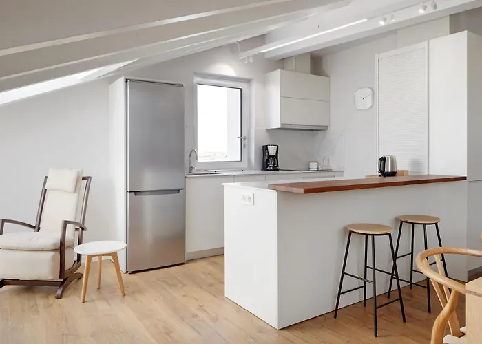 H Suite3b By Smiling