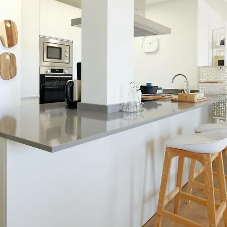 H Suite3b By Smiling * Hondarribia