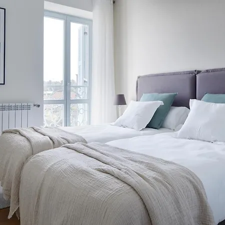 H Suite3b By Smiling Hondarribia