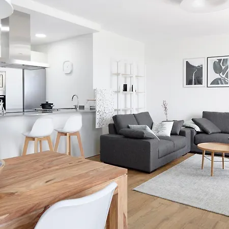 H Suite3b By Smiling