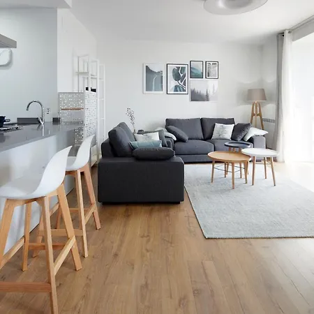 H Suite3b By Smiling