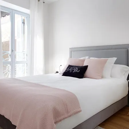 H Suite3b By Smiling Apartamento