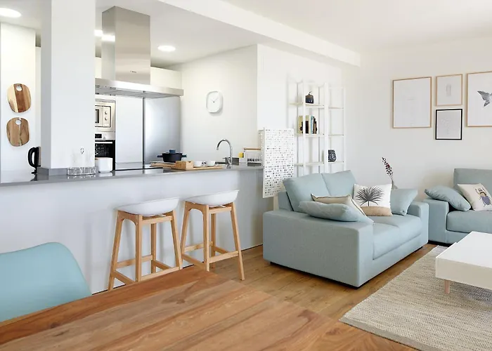 H Suite3b By Smiling Lejlighed